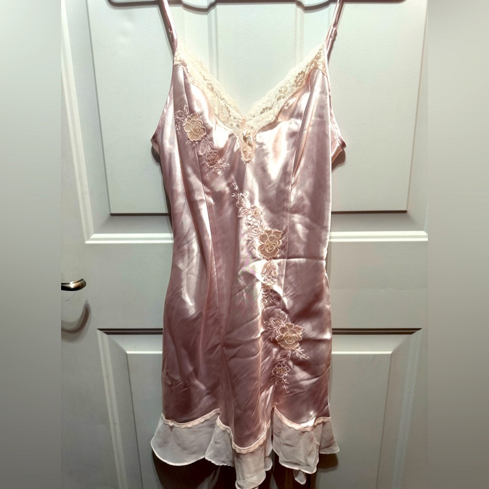 Enchanting Pale Satin Lace and Chiffon Trim with Embroidered and Sequins Floral